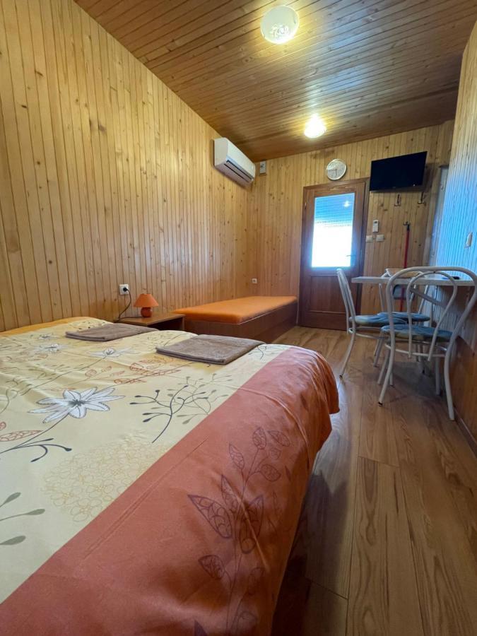 Néró Apartman Veľký Meder Kültér fotó